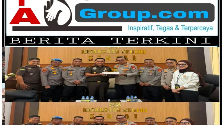 Kapolres Sinjai Beri Kejutan di Momen Hari Ulang Tahun Kajari Sinjai